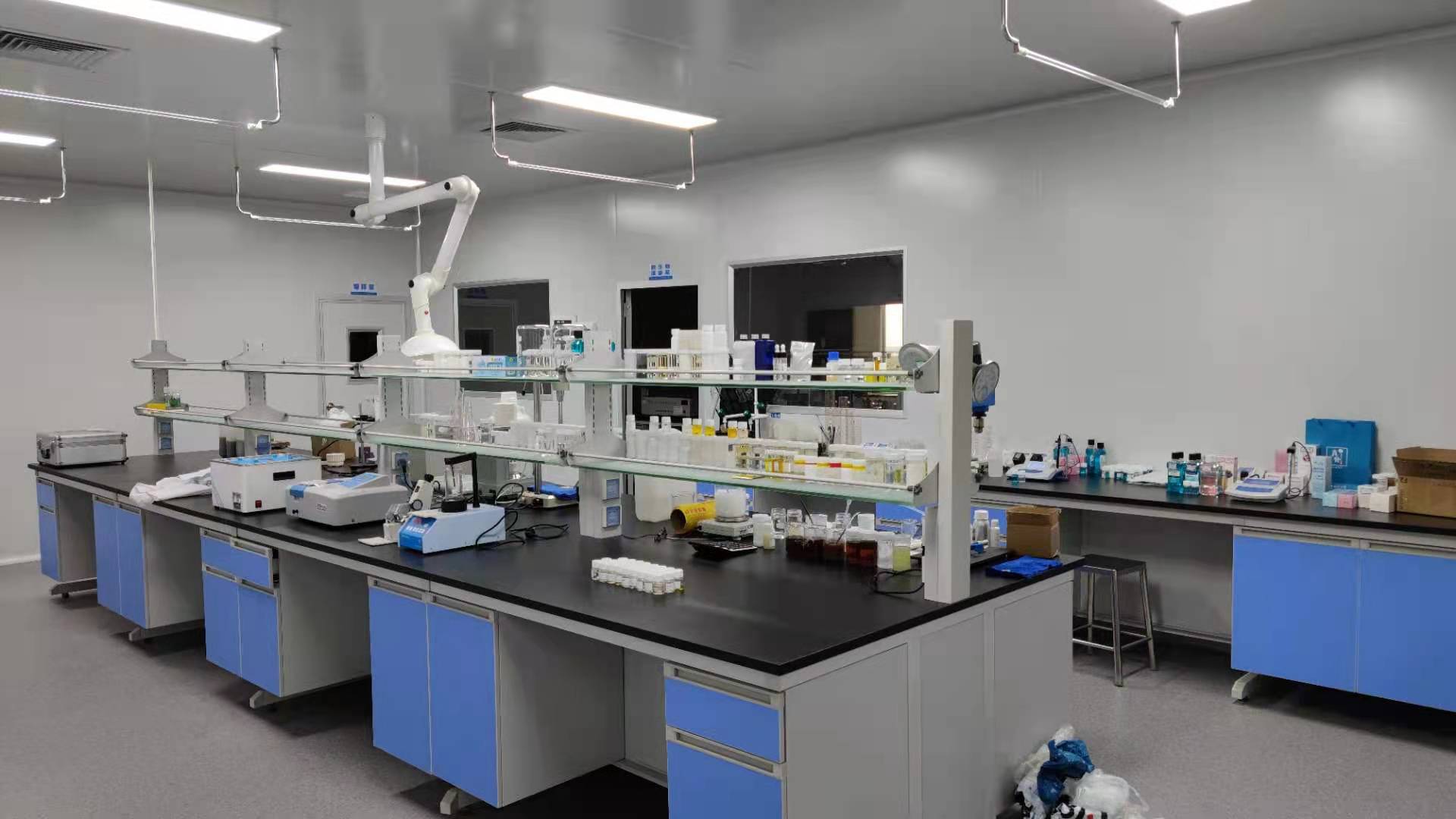 Quality testing and laboratory analysis of cosmetics at TPL Beauty R&D center