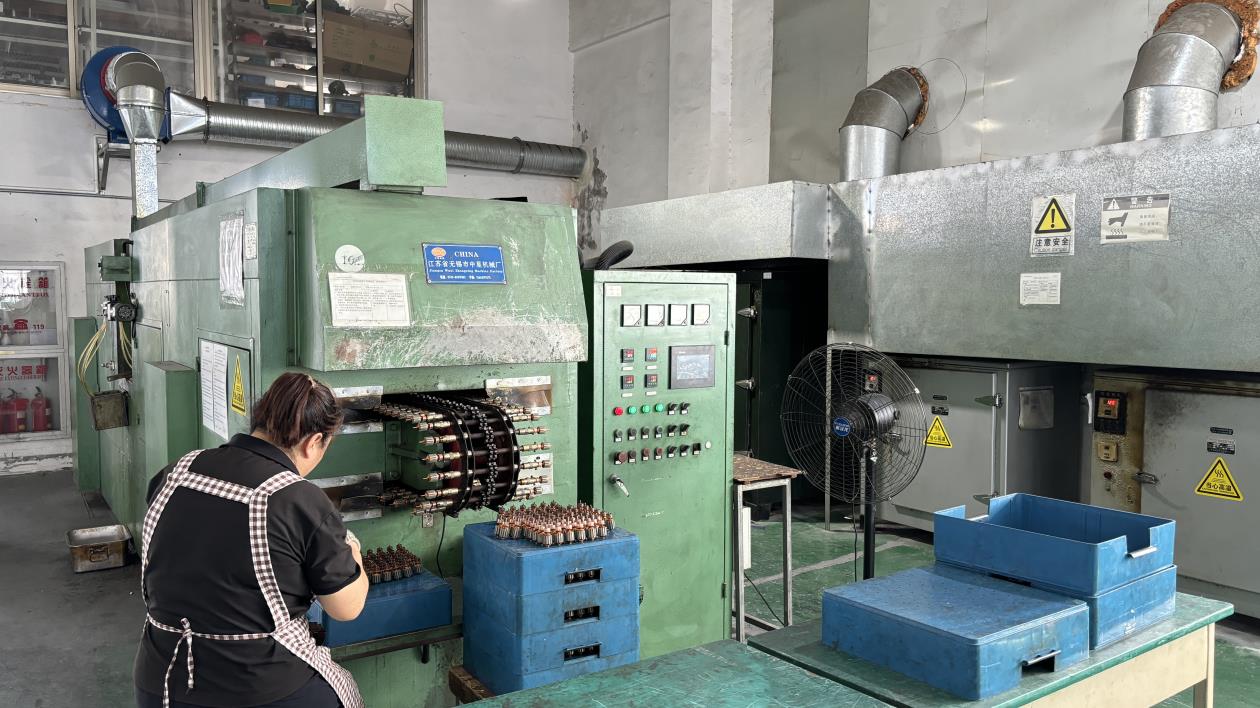 TQC fully automatic paint drip impregnation machine for motor coils