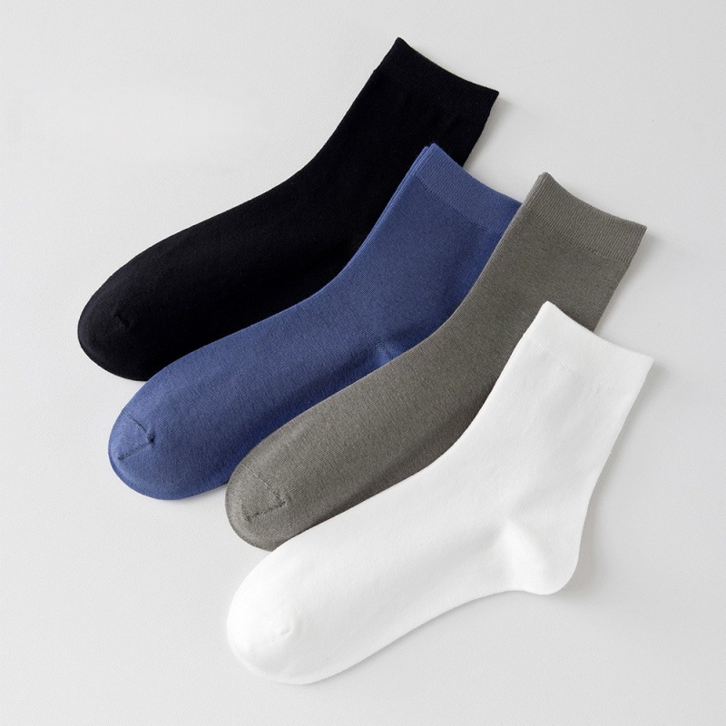 High Quality Custom Logo Men's Sport Socks Anti-Slip Anti-Bacterial for Autumn Training &amp; Running Available