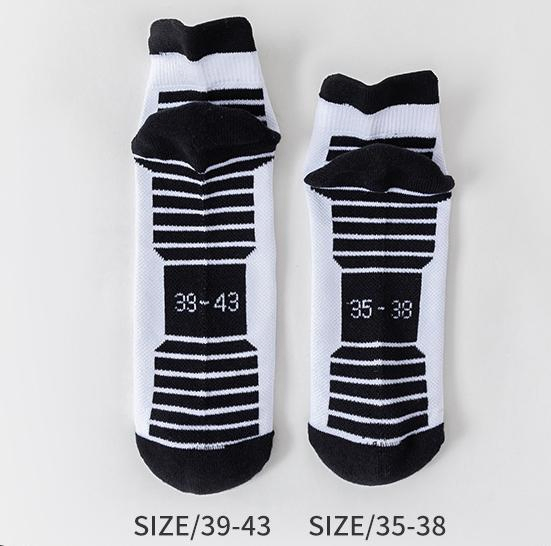 Custom Made White Unisex Women Mens Thick Cotton Cushioned Short Ankle Sport Socks