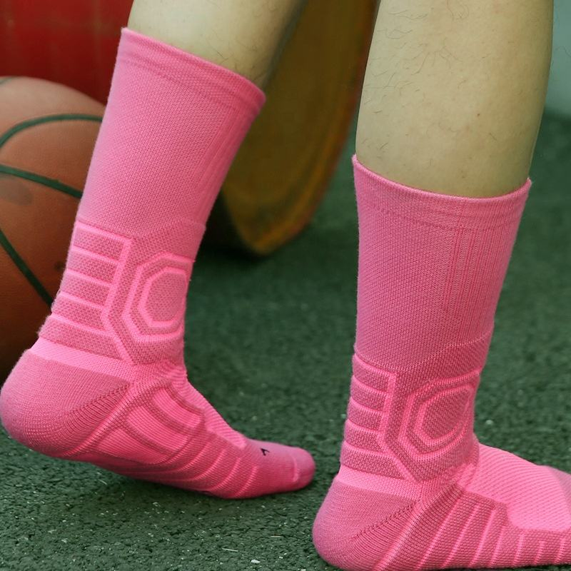Xianghui Designer Sport Socks Anti Slip Stripe Shape Custom Football Socks