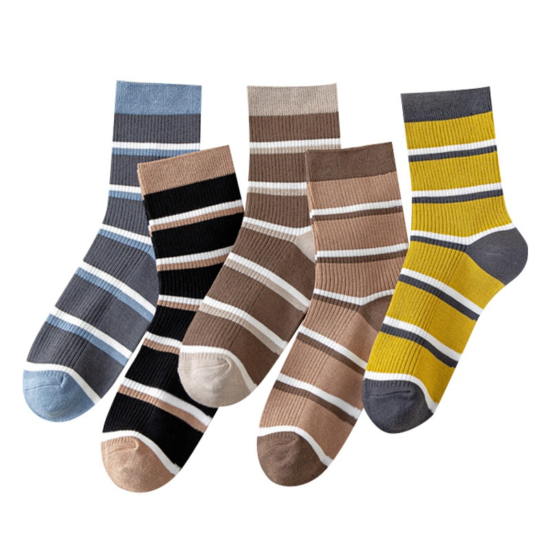 High Quality Custom Logo Men's Sport Socks Anti-Slip Anti-Bacterial for Autumn Training &amp; Running Available