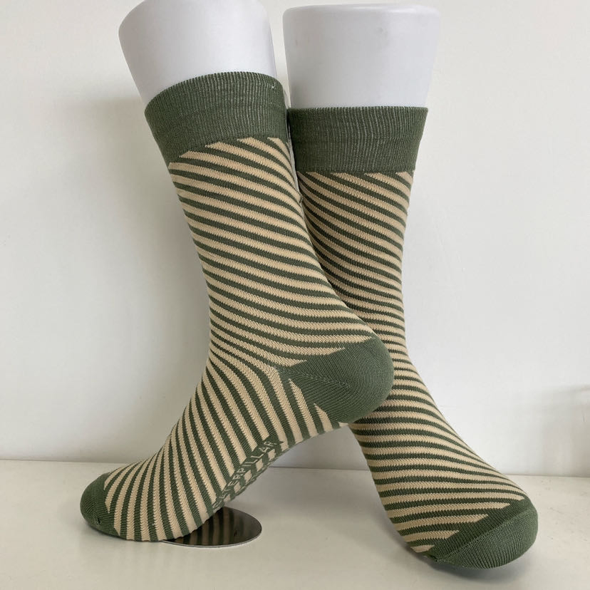 Sport Socks Moisture-Wicking for Running Hiking Men Women