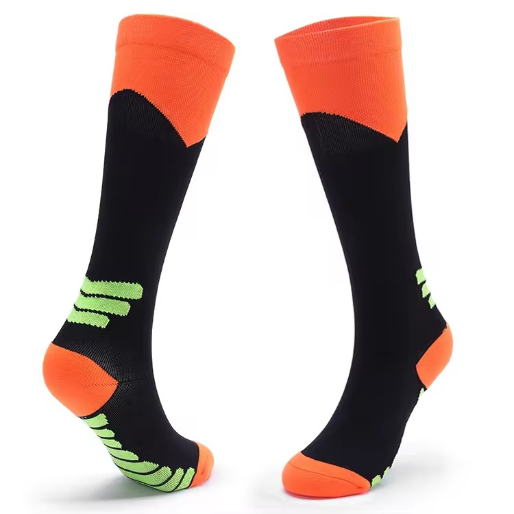Lightweight Outdoor Compression Socks for Enhanced Athletic Performance
