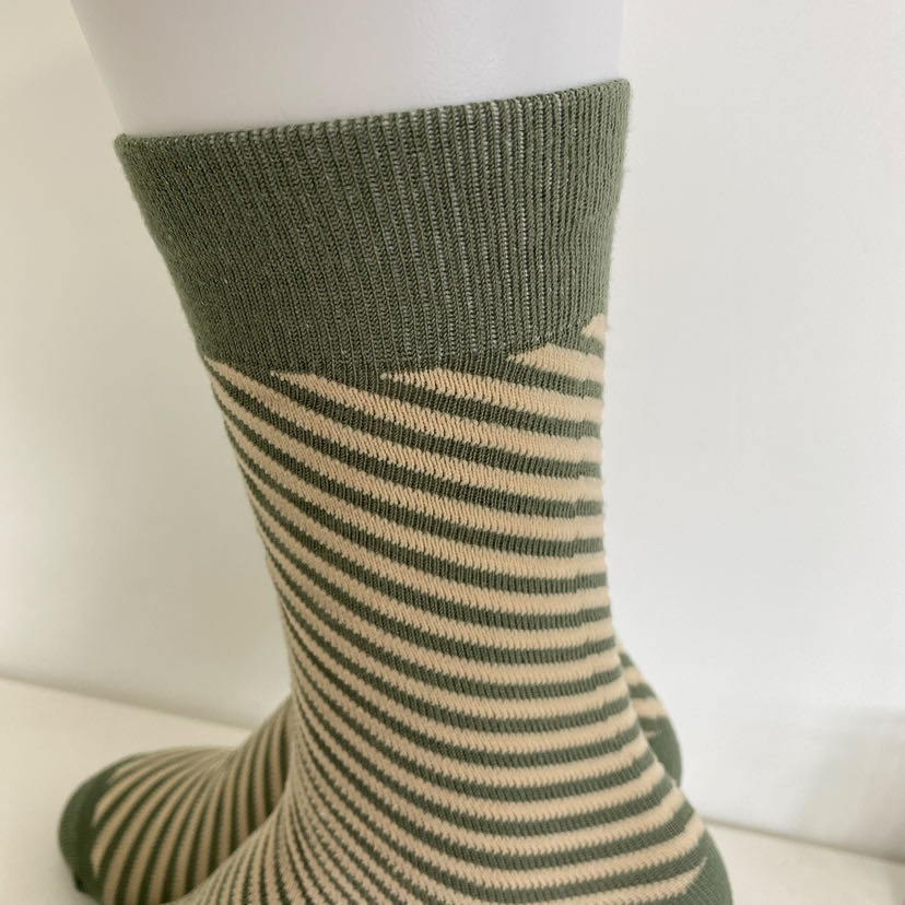 Sport Socks Moisture-Wicking for Running Hiking Men Women