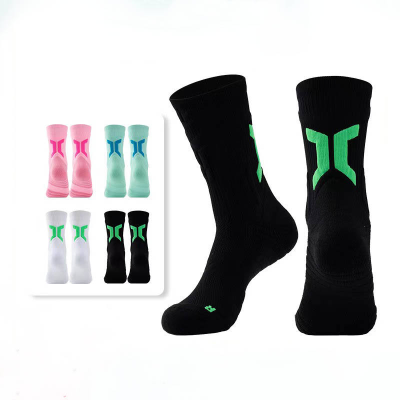 Factory Made in China Running Socks in Stock Ready to Ship Sport Polyester Socks in Pink Green White Blackblue Color
