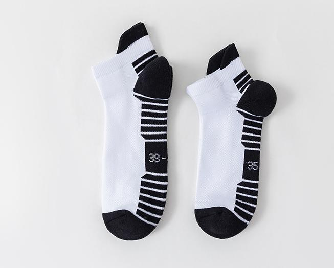 Custom Made White Unisex Women Mens Thick Cotton Cushioned Short Ankle Sport Socks