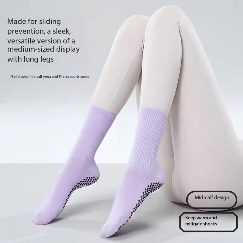 Pilates Socks Yoga Dance Pilates Non-Slip Grip Crew Socks for Women Crew Cotton Workout Socks Gym Athletic Socks