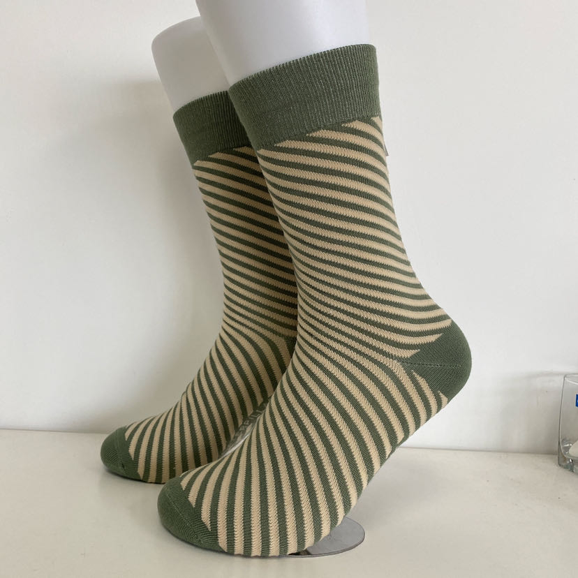 Sport Socks Moisture-Wicking for Running Hiking Men Women