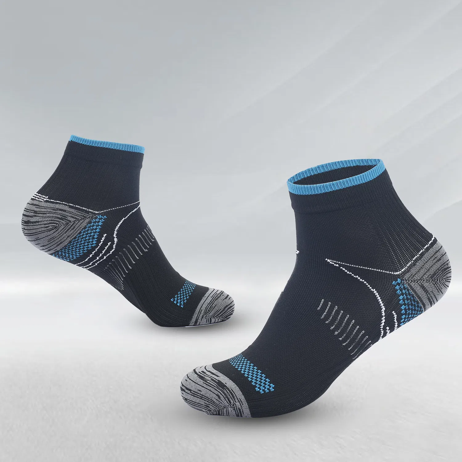 Lightweight Outdoor Compression Socks for Enhanced Running Performance