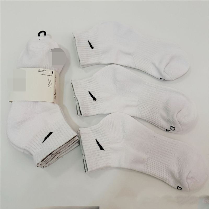 Best Selling 2026 Sport Sock Running Sock Cotton Socks Gym Wear Sock Customized Sock 1: 1 Fashion Design Sock Man Sock Men Sock