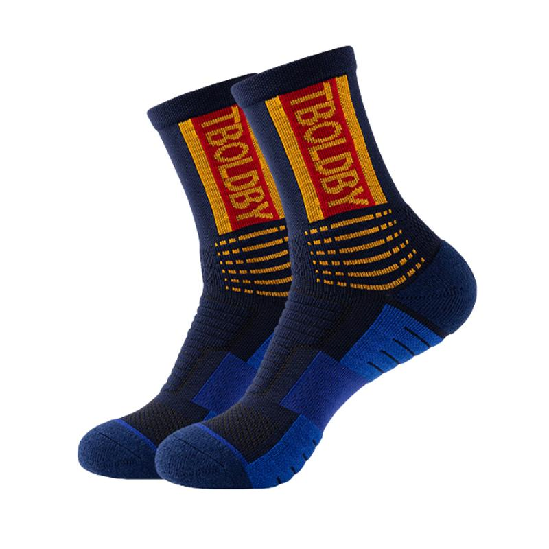 Customized Men Crew Sports Cycling Socks Outdoor OEM Ultralight Athletic Compression Football Soccer Sports Socks Man