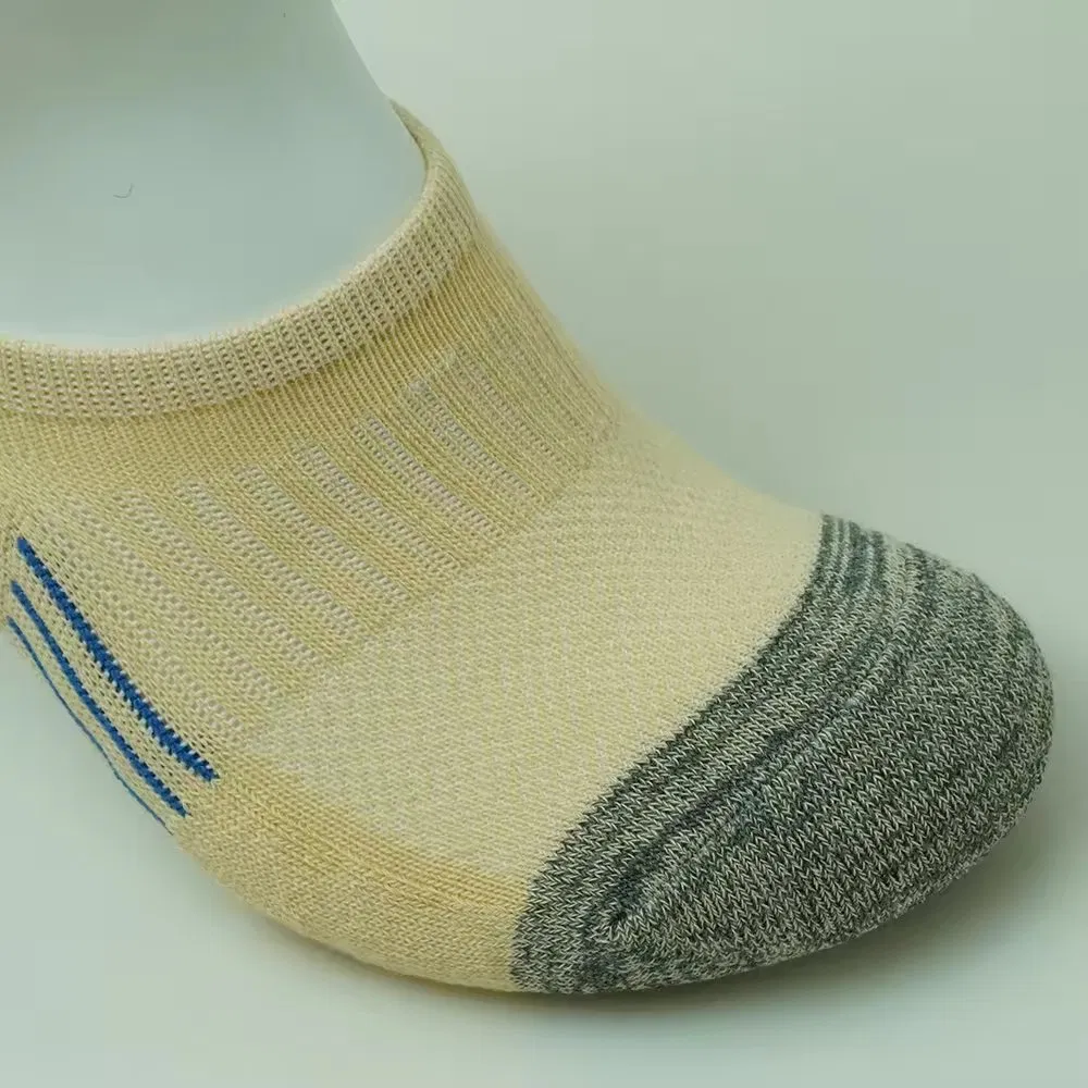 Fashion New Design Breathable Quick Dry Grip Sport No Show Non-Slip Mixed Color with Pack Men Cotton Socks in Summer