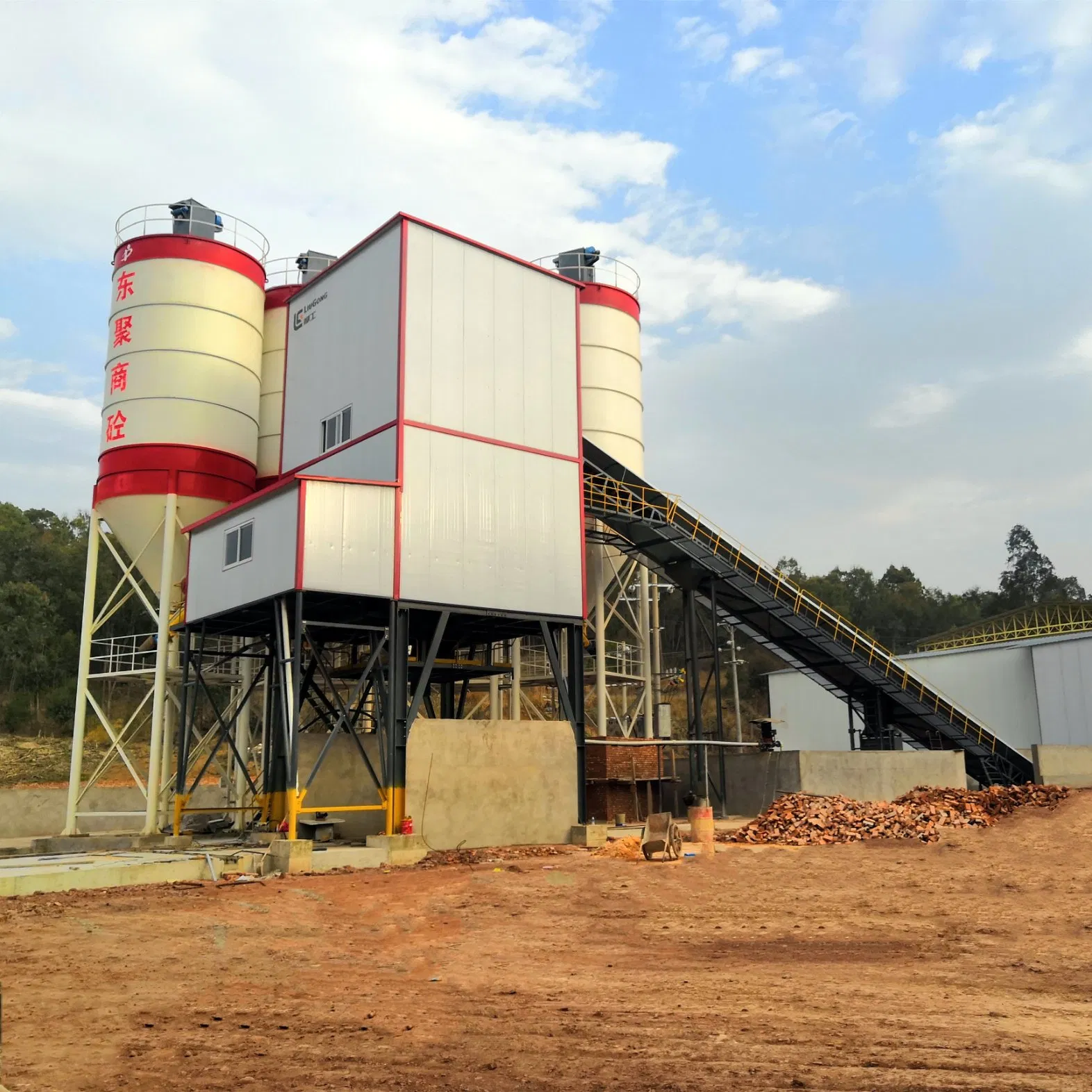 Hot-Manufacturer Sale International Standard Steel 90cubic Meters/H Concrete Batching Plant