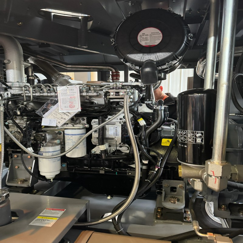 Kingair 21bar 23m3/Min Twin-Screw Diesel Engine Portable Mining Air Compressor Global International Export Standard 185 to 813cfm 116 Psi to 305psi After-Cooler