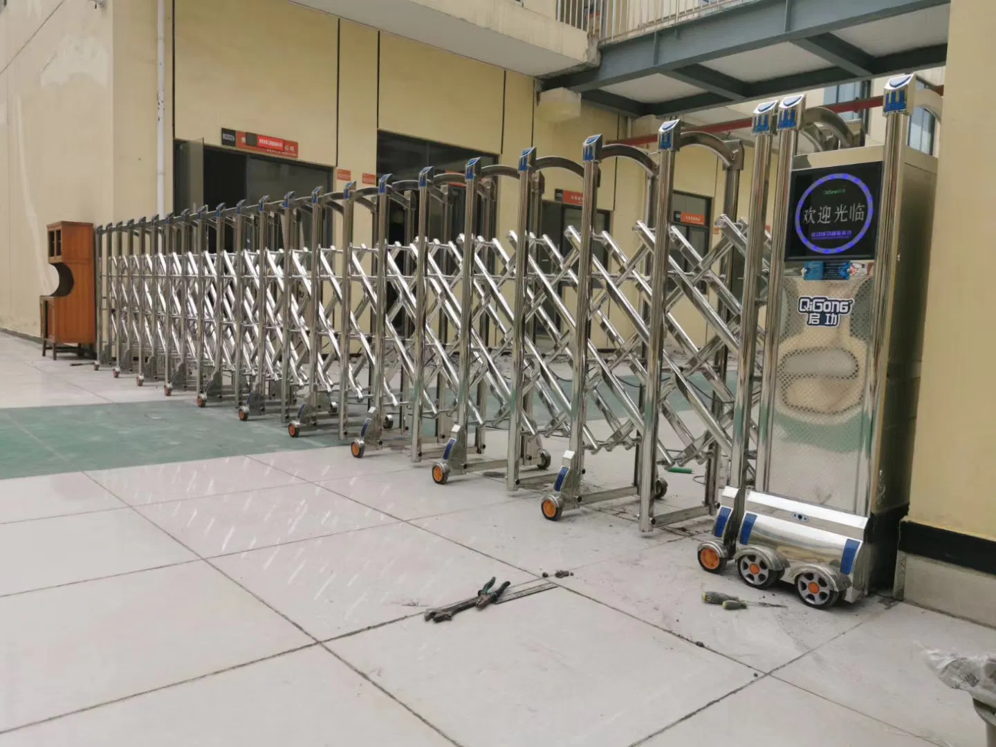 Factory Fence Telescopic Sliding Gate Automatic Stainless Steel Retractable Gate