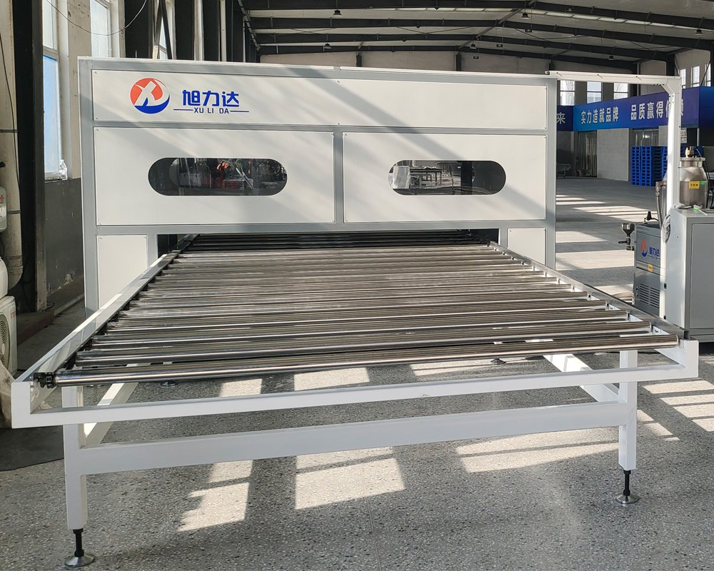 Reduced Labor Costs Aluminum Panel Adhesive Glue Applicator Gluing Machine for SIP Panels PVC Sandwich Panels Manufacturing Exterior Honeycomb Panel MGO Panel