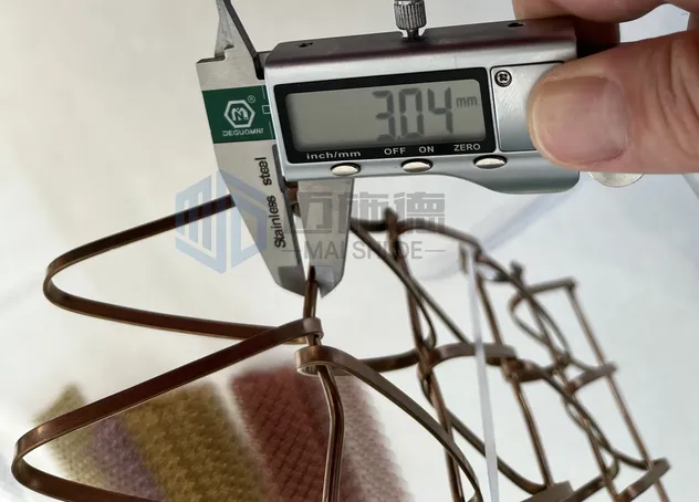 Measuring wire diameter