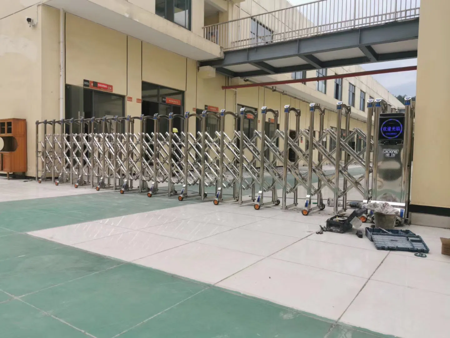 Factory Fence Telescopic Sliding Gate Automatic Stainless Steel Retractable Gate