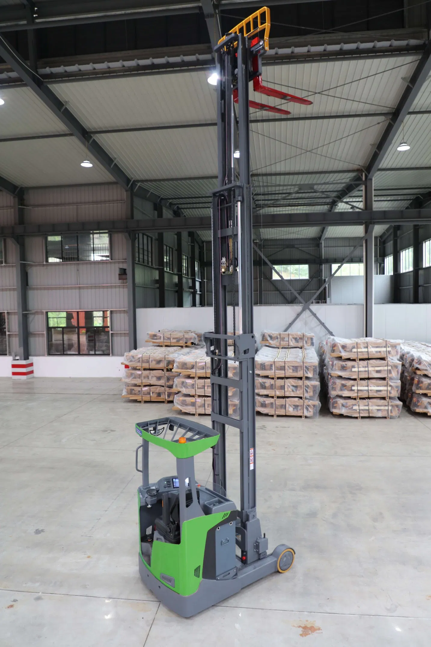 Chinese with Scale 5-12.5m Maximum Lift/Lifting Height 1.5t 2t 2.5t 3t Retractable Fork Electric Reach Truck Price for Narrow Aisles/Pallet/Forklift/Stacking
