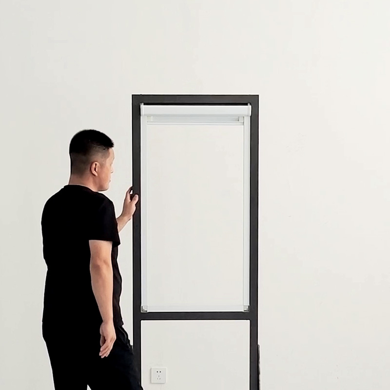 Good Permeability &amp; Mosquito Prevention up and Down Telescopic Screen