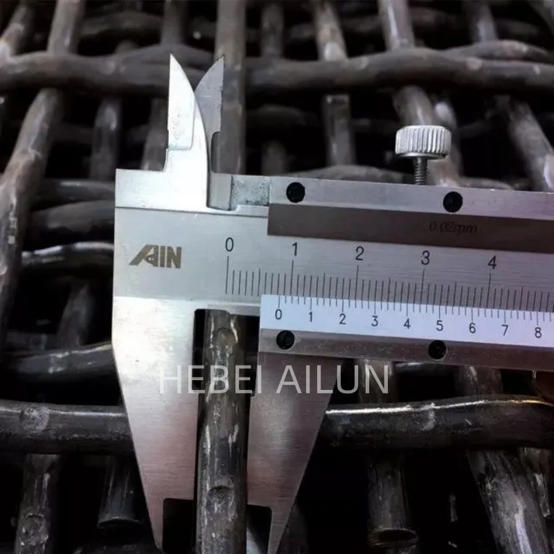 Self Cleaning Vibrating Screen Mesh Heavy Duty Hooked 65mn Steel Wire Screen Mesh