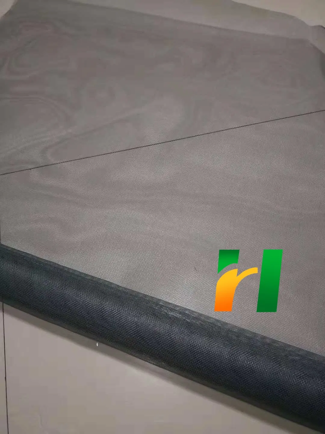 Hassle-Free Cleaning – Just Wipe or Rinse Away Dust Fiberglass Window Screen