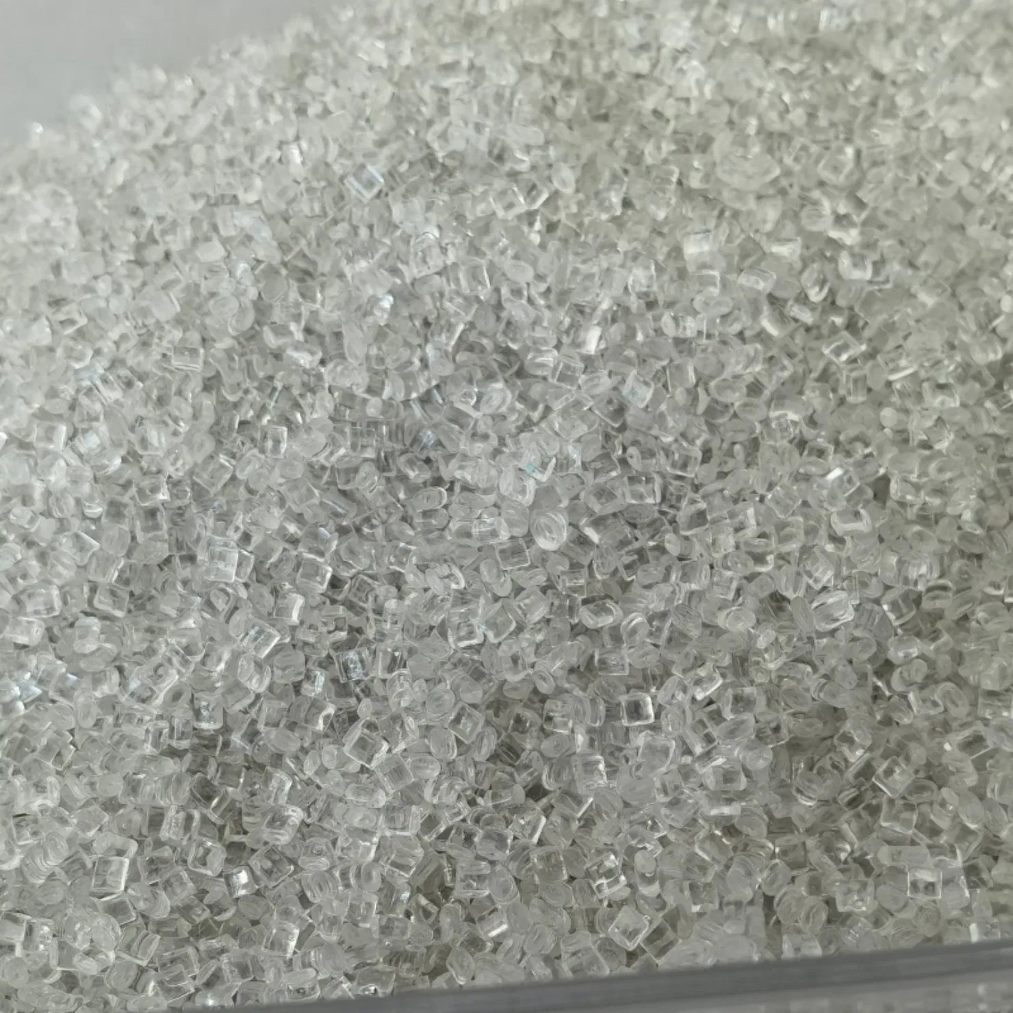 Eco-Friendly UV Resistant Circular Economy Food Grade Recycled Polyester Chip