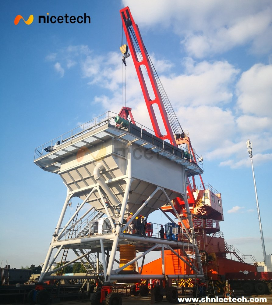 30m3 Solid Tires Wheel Type Powder Self Driven Mobile Dust-Proof Port Eco Industry Steel Hopper Load to Trucks with Dedust System for Bulk Cargo, Grain, Cement