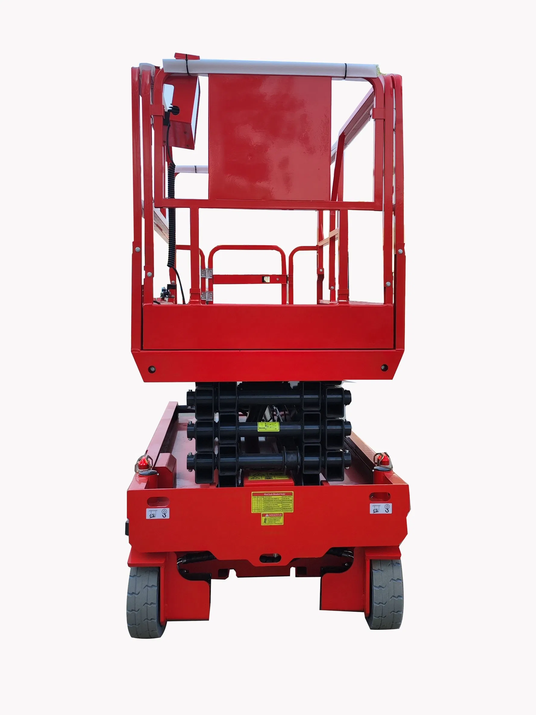 China Factory Compact Scissor Work Platform Self-Propelled Scissor Lift Platform with High Cost Performance