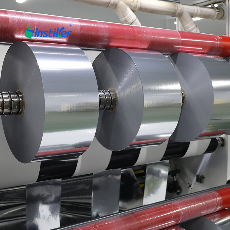 UV-Resistant Matte Silver Pet Self-Adhesive Sticker Customized Label of Roll