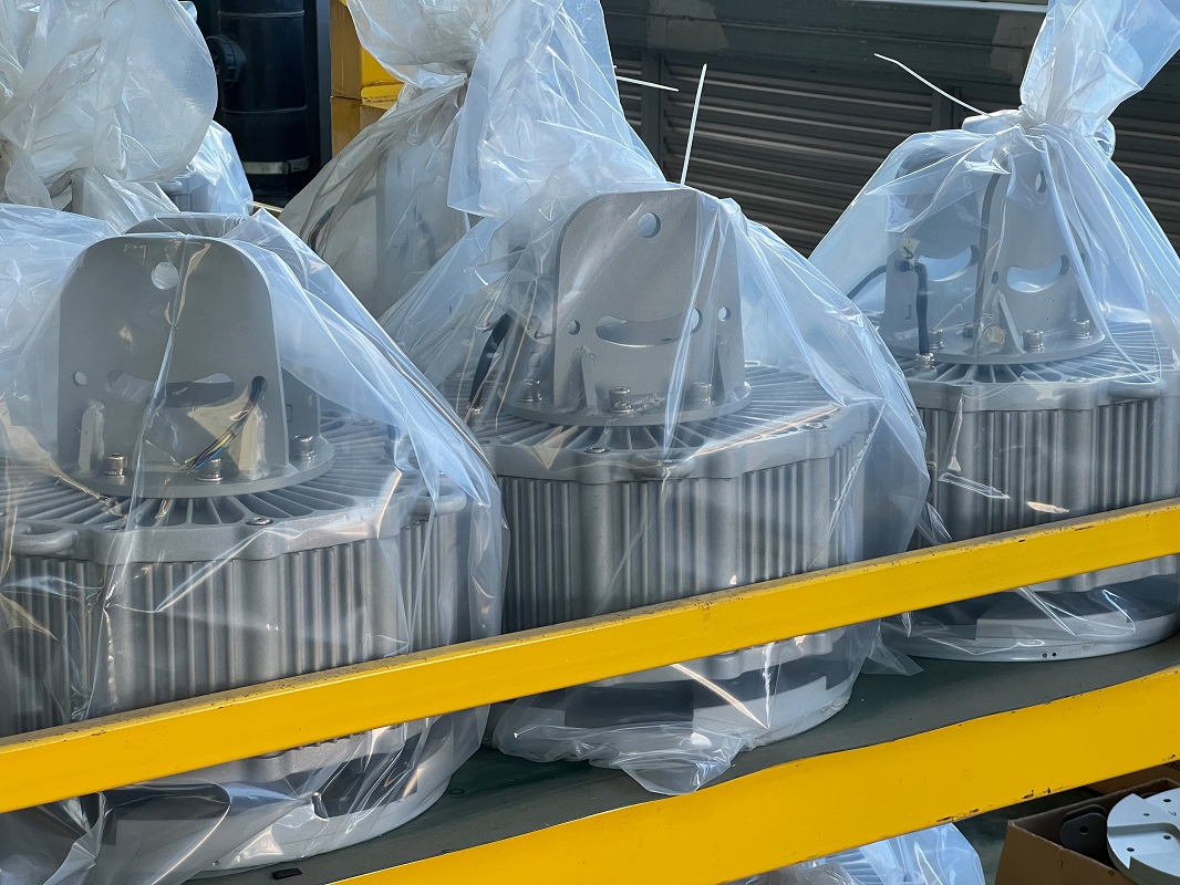 Vfans Large Airflow Industrial Ventilation Pmsm Hvls Ceiling Fan for Logistics Center