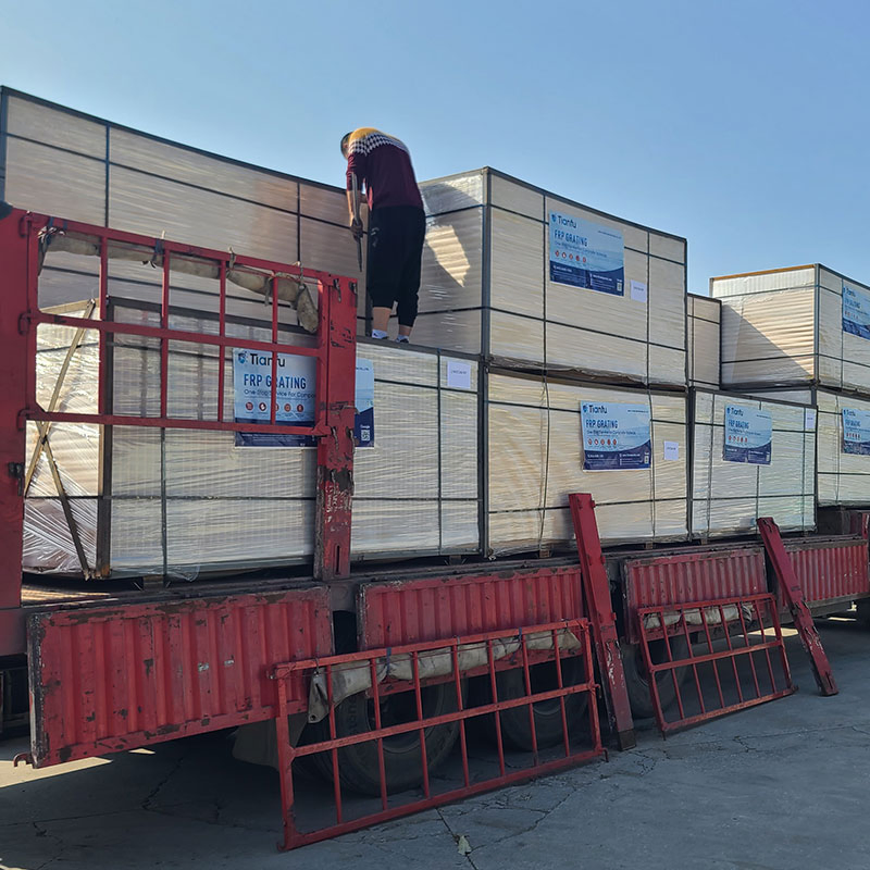 Fire Retardant Fiberglass Grating Tunnel Subway Plant Fireproof Area Fire Resistance Tested Safety Certified FRP Solution for Extreme Heat Zones