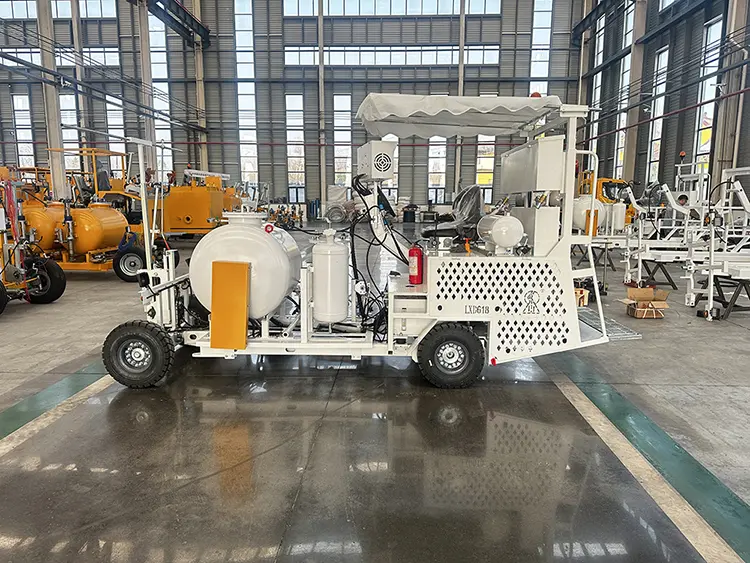 618 Two-component road marking machine view 1