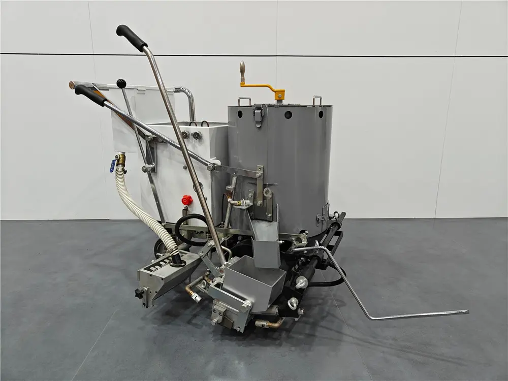 Thermoplastic Marking Machine Detail 1