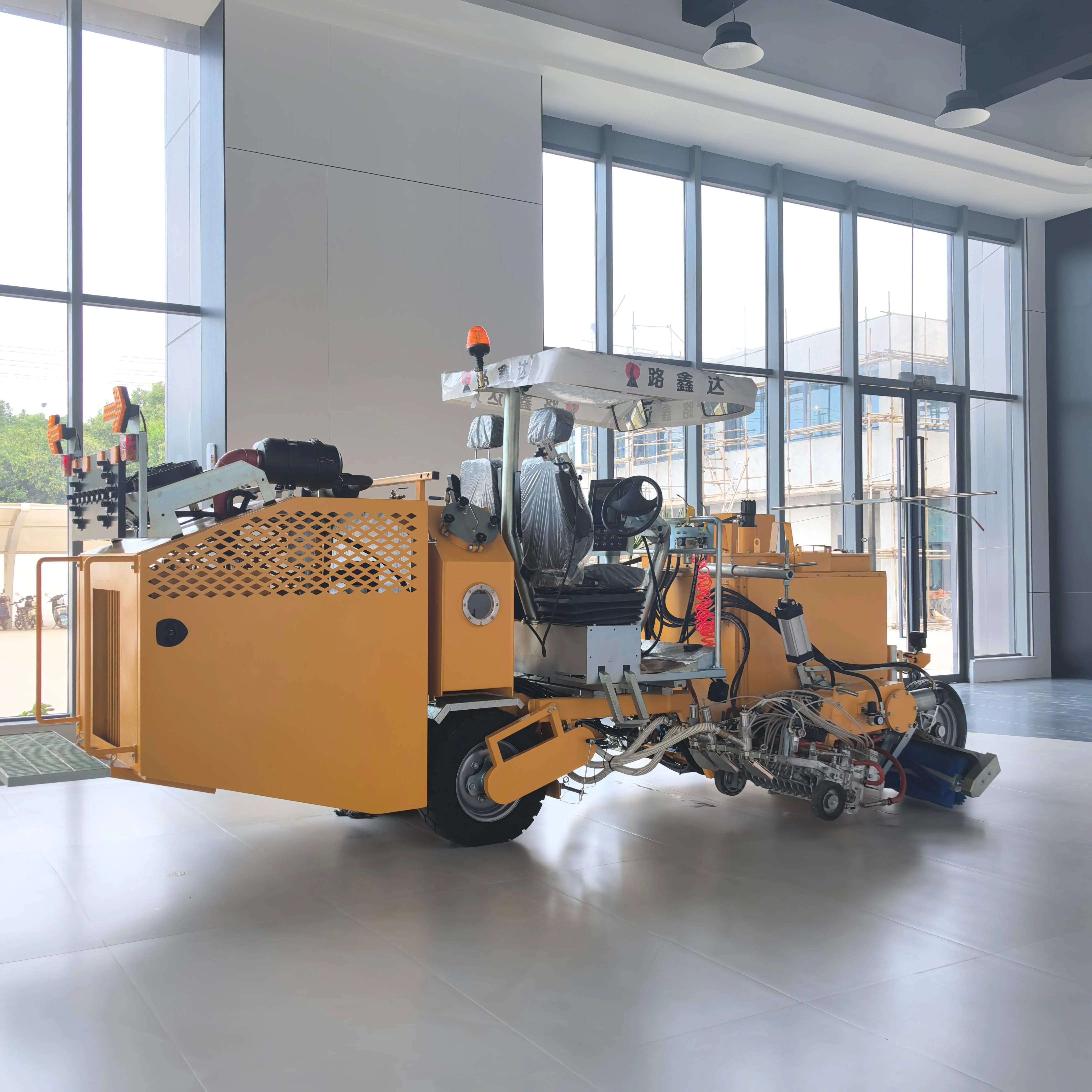 Wholesale HW-660 Multi - functional Riding - type Thermoplastic Extrusion Marking Vehicle Manufacturer, Factories