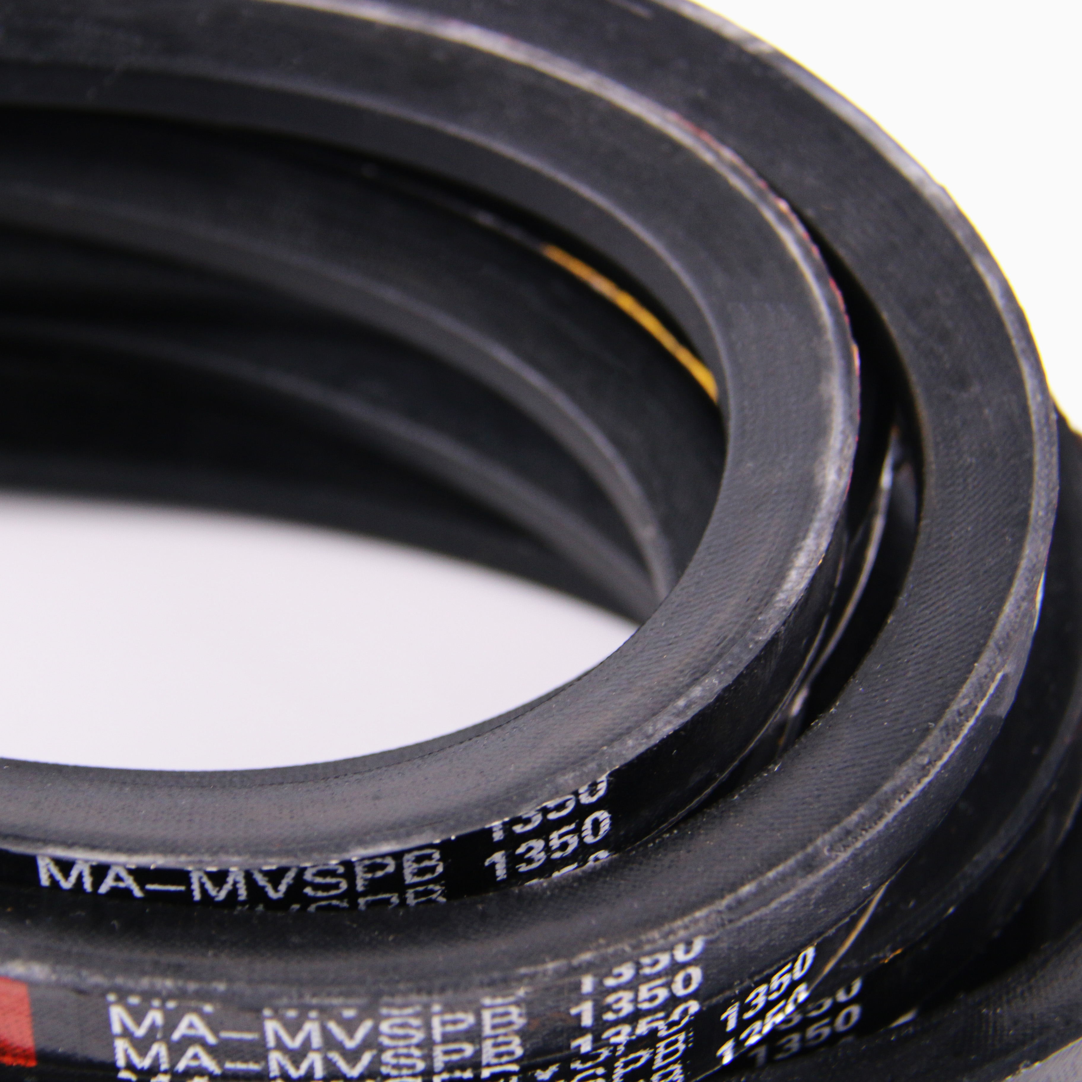 MAMVSPB1350 Triangle Black Rubber Conveyor V-Belt Flame Retardant Narrow V-Belt Transmission Belts Type
