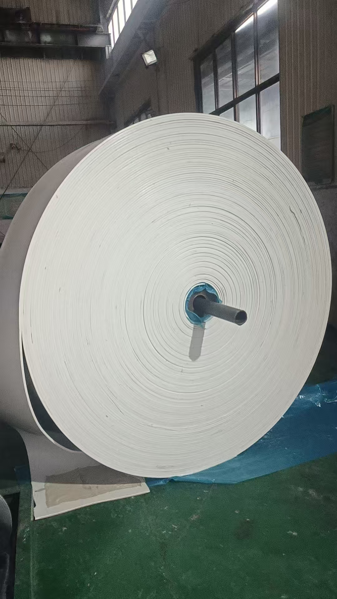 Factory-customized Industrial-grade White Food-grade Rubber Conveyor Belts, Oil-resistant and High-temperature-resistant
