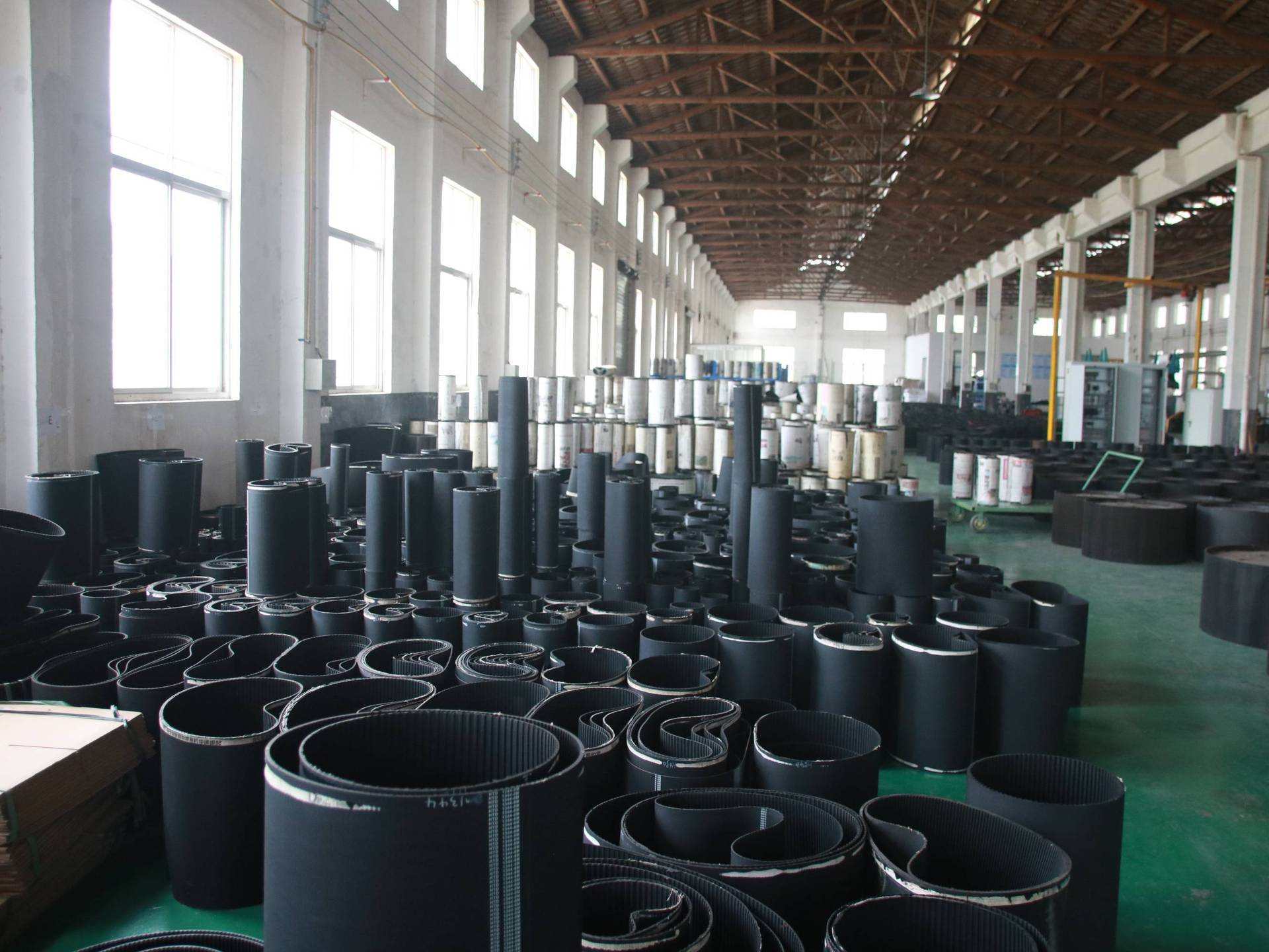 Semi-Automatic PET Bottle Blowing Machine