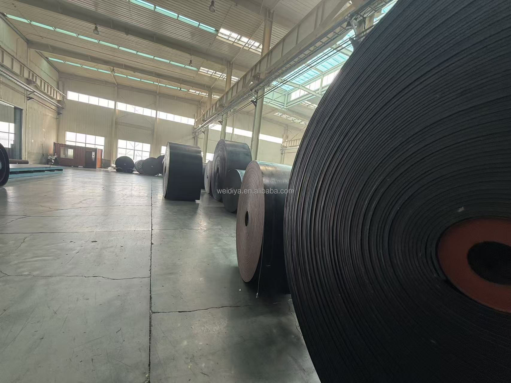 Conveyor Belt Underground Coal Mine Use Chevron Cleated Pattern Conveyor Belt Anti Slip Inclined Sand Ore Conveying Rubber Belt