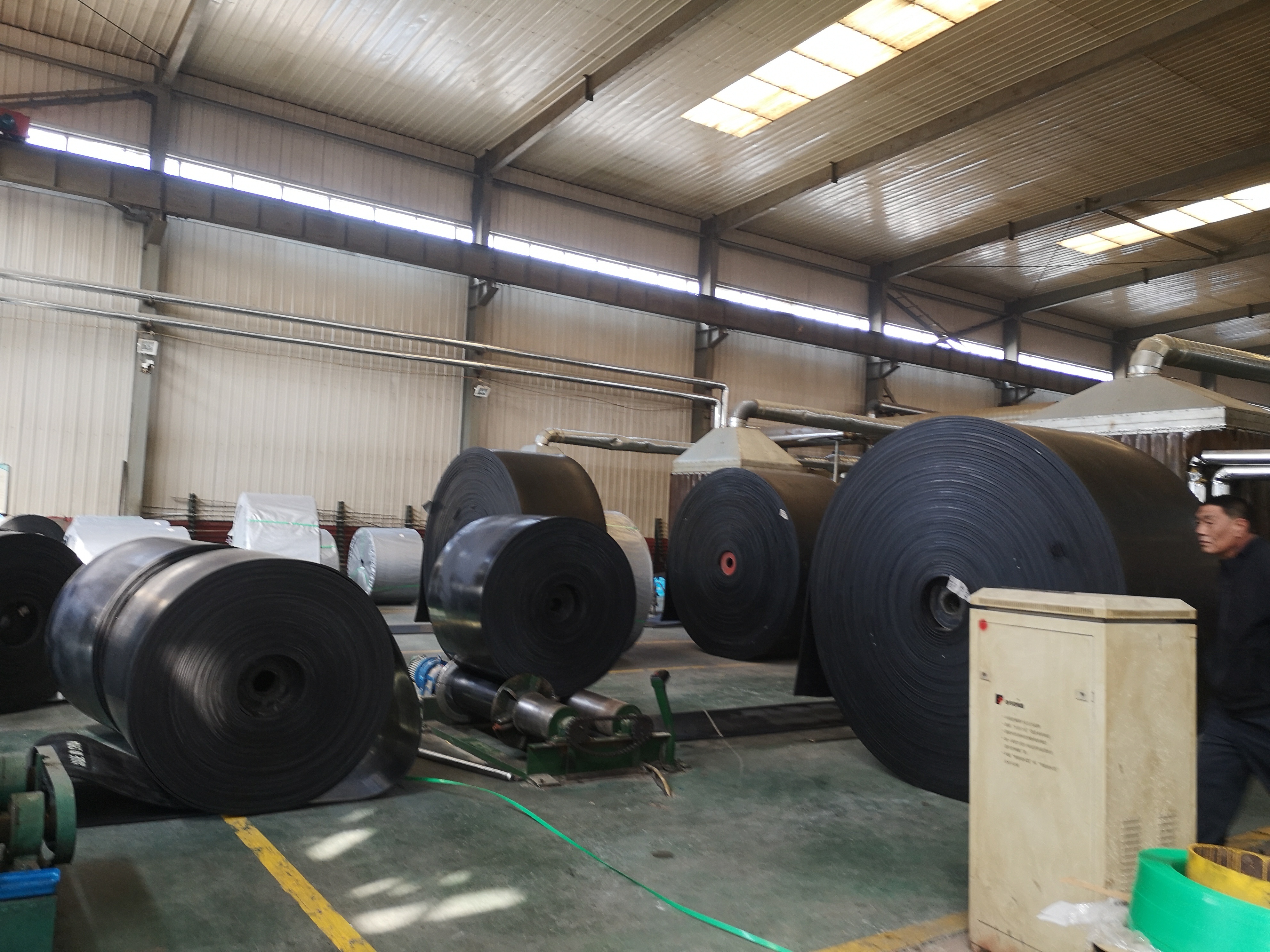 St1600 St1250 St2000 St3000 Steel Cord Conveyor Belt From Baoding,Hebei for Supplying Concrete on a Concrete Mixer