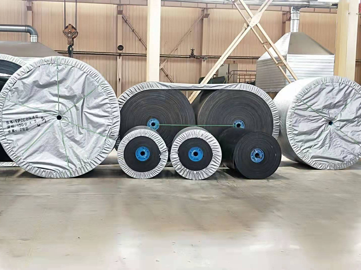Factory Price Steel Cord ST1000 ST5000 Conveyor Belt for Material Handling Equipment for Iron Steel Industry
