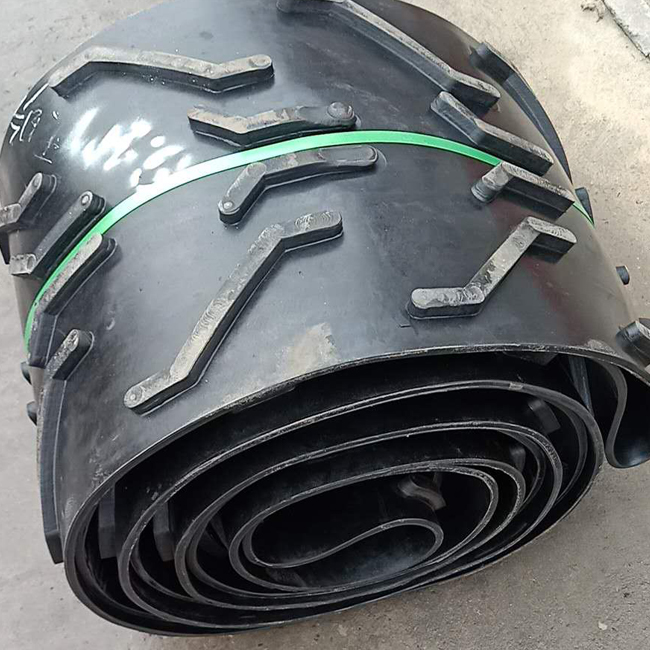 Wholesale Durable Chevron and Herringbone Pattern Rubber Conveyor Belt for Mining/Construction/Agriculture