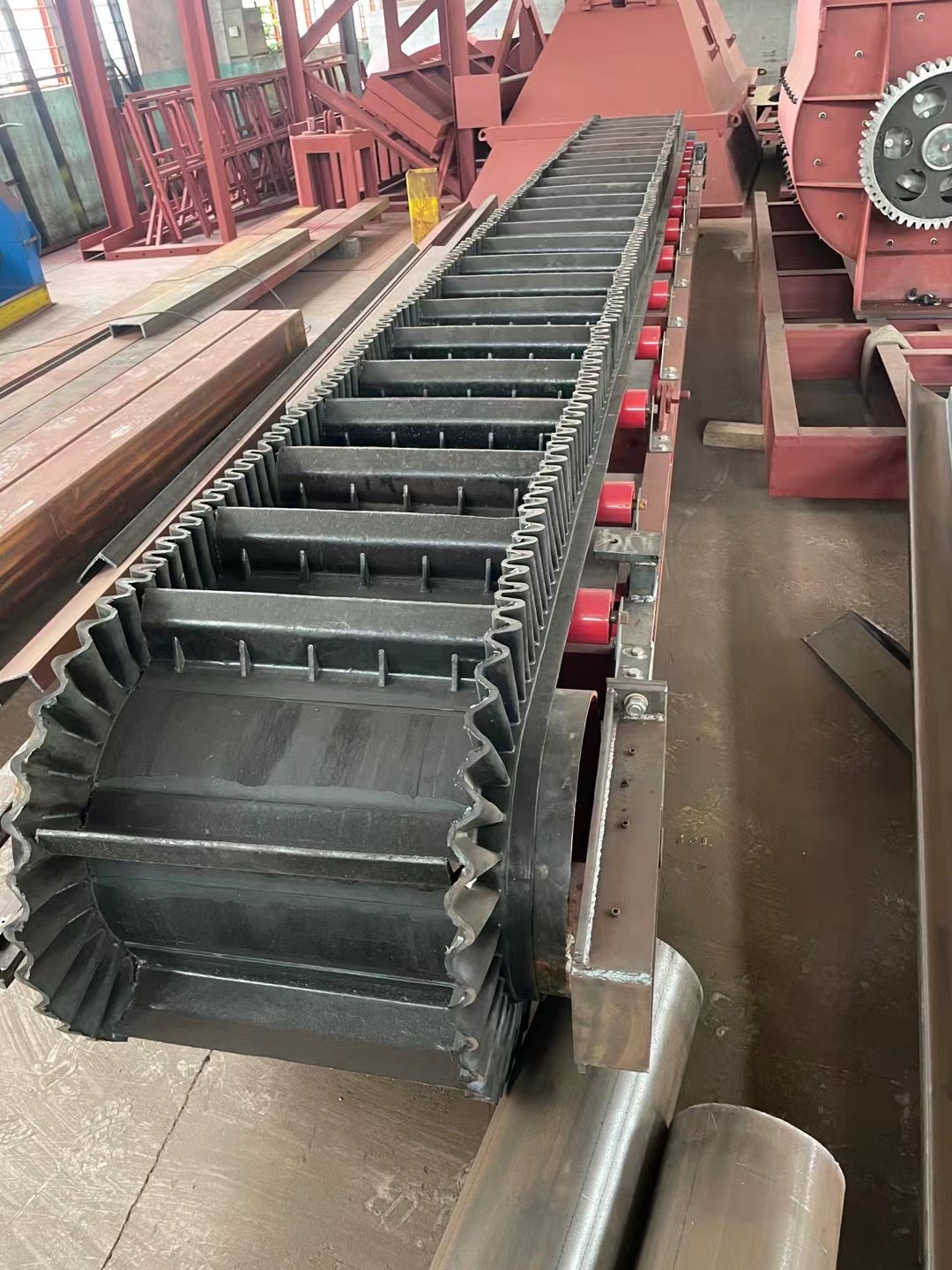 Custom Corrugated Sidewall Cleated High Angle Corrugated Sidewall Rubber Conveyor Belt With Cleats for Mining Bulk Material