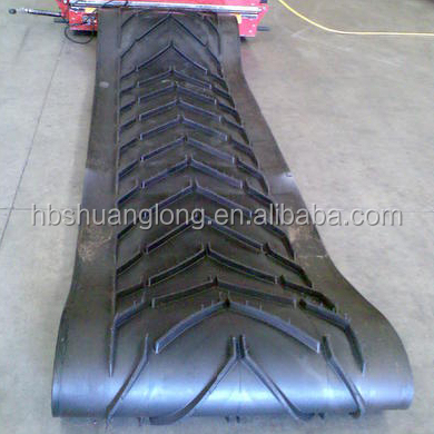 Anti-slip Ripstop Reinforced Industrial Rubber Conveyor Belt with Cleats/chevron Pattern Belt