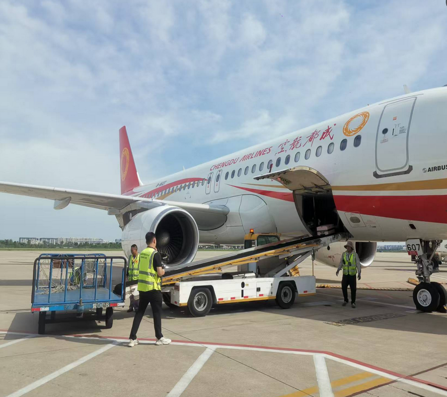 Special Airport Transportation motorized Baggage Conveyor Belt Loader for Aviation