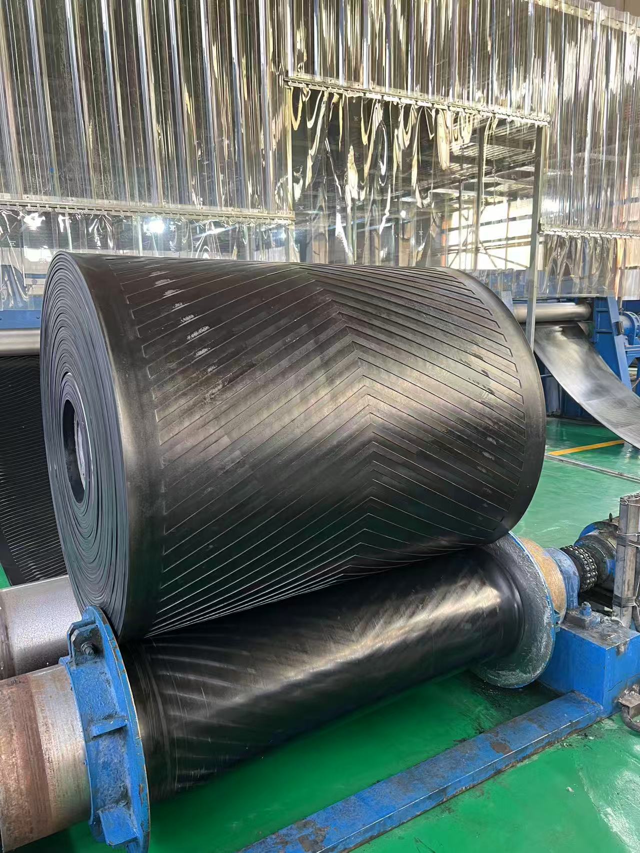 China-Made Water-Repellent Rubber Belt Conveyor Adjustable Speed PVC Stainless Steel Anti-Bacterial 10 Ton Load Capacity Fresh