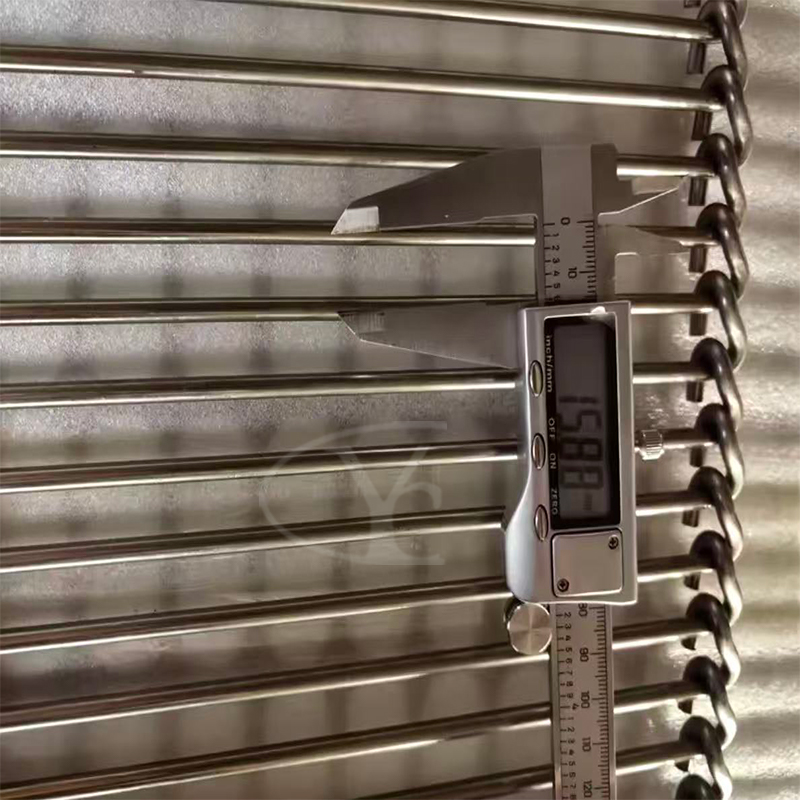Yuchen High Temperature Resistant stainless steel conveyor belt mesh Factory Direct Sales food 304 wire mesh conveyor belt