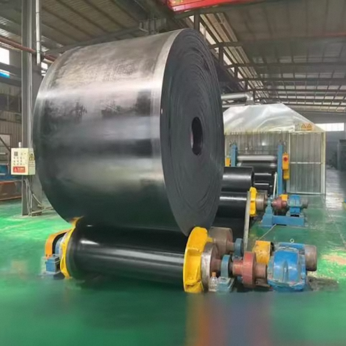 Wear Resistant Heat Resistant Oil Resistant Rubber Conveyor Belt with Easy Clean Customizable Size