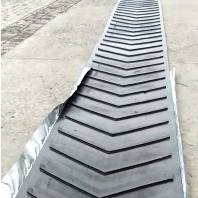 Wholesale Durable Chevron and Herringbone Pattern Rubber Conveyor Belt for Mining/Construction/Agriculture